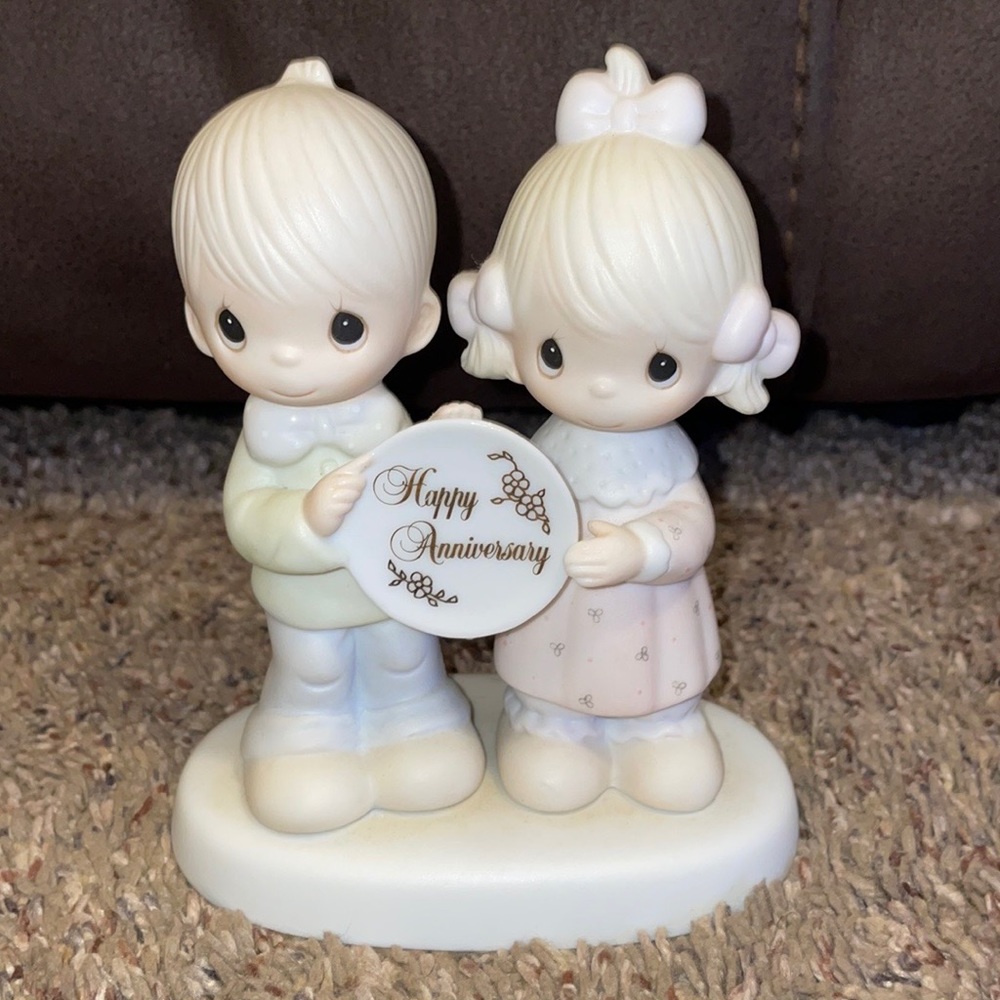 Precious Moments happy anniversary ‘God blessed our years together’